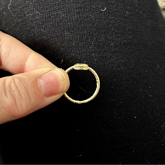 14k Solid Gold Golden Topaz Hammered Bezel Stacking Ring - Picture 4 of 7